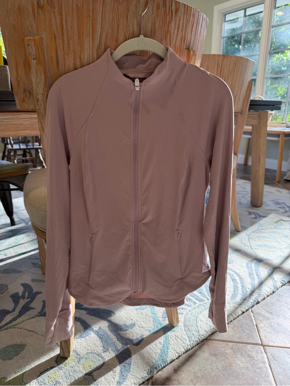 Athleta women’s salutation jacket zip size medium